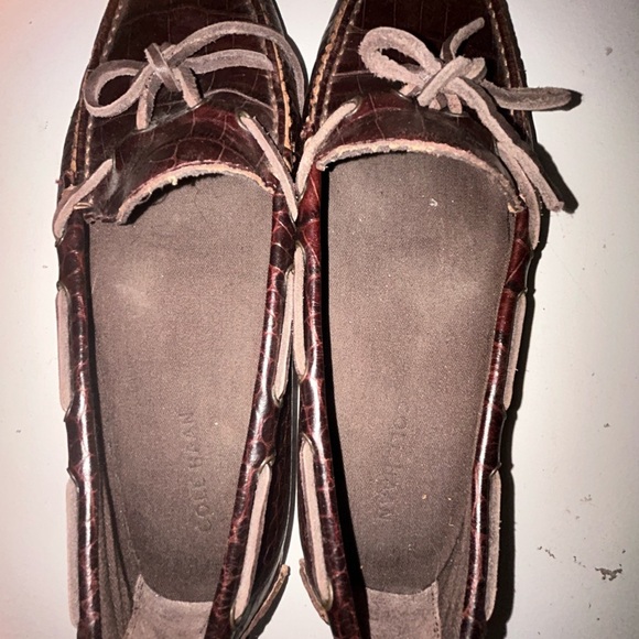 Cole Haan Brown Leather Loafers for Effortless Style - Picture 5 of 7